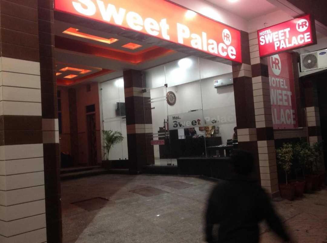 Hotel O Sweet Palace New Delhi Exterior foto
