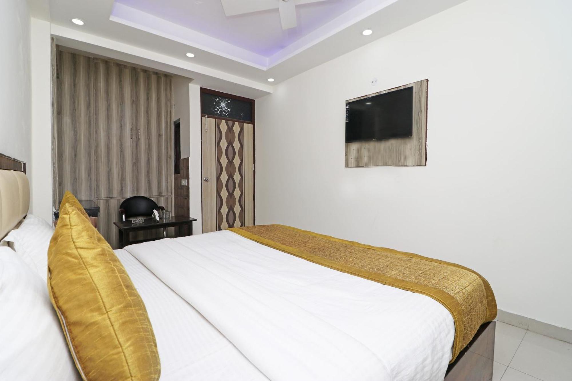 Hotel O Sweet Palace New Delhi Exterior foto